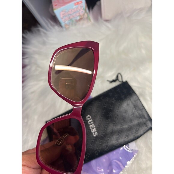 Sunglasses main image 4